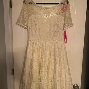Betsy Johnson Plus size dress